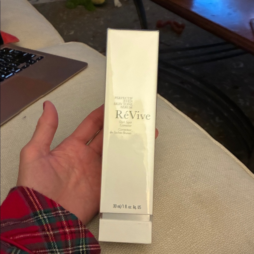 REVIVE SKINCARE PERFECTIF EVEN SKIN TONE SERUM Dark Spot Corrector, Sealed box